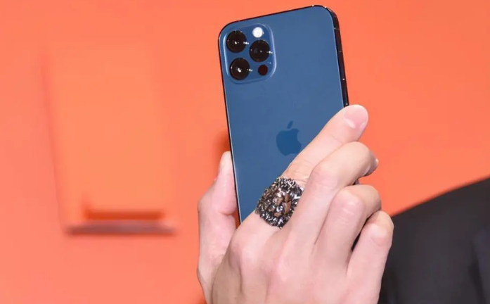 观山湖苹果手机维修分享iPhone12系列重启方法教程 